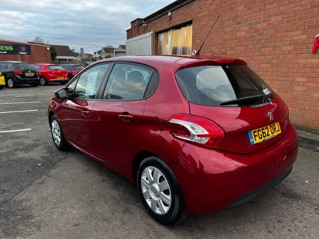 2012 Peugeot 208 1.2 VTi Access+ Red 5dr Hatch, £20 TAX, 62 MPG