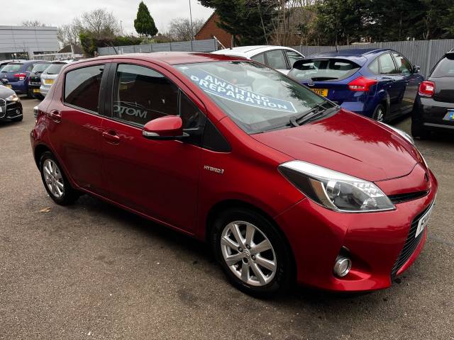 2014 Toyota Yaris 1.5 VVT-i Hybrid Icon+ 5dr CVT £0 TAX, 80 MPG