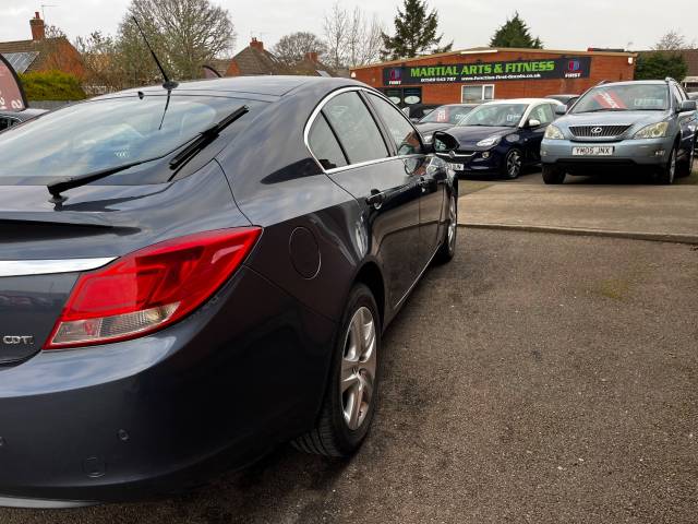 2010 Vauxhall Insignia 2.0 CDTi Exclusiv Blue 5dr Hatch