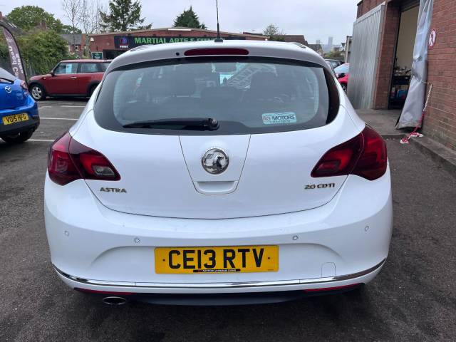 2013 Vauxhall Astra 2.0 CDTi 16V ecoFLEX Elite [165] White 5dr Hatch