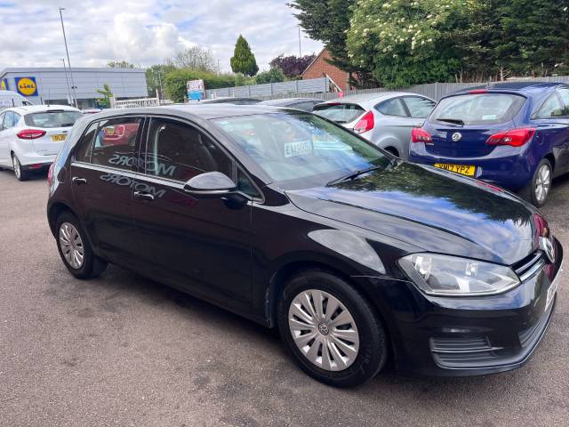 2014 Volkswagen Golf 1.6 TDI 105 S Black 5dr Hatch