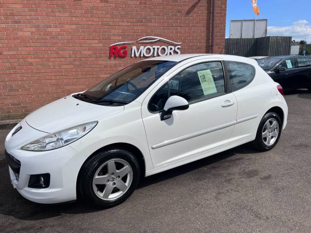 Peugeot 207 1.4 Envy White 3dr Hatch Low Mileage Hatchback Petrol White