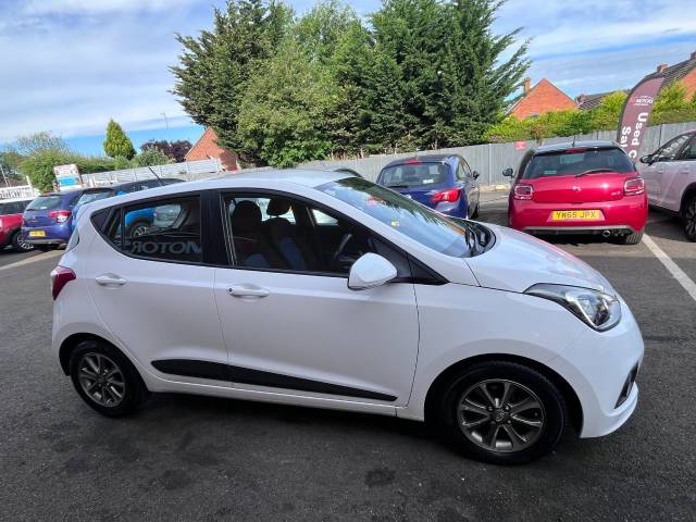 2015 Hyundai i10 1.2 Premium White 5dr Hatch