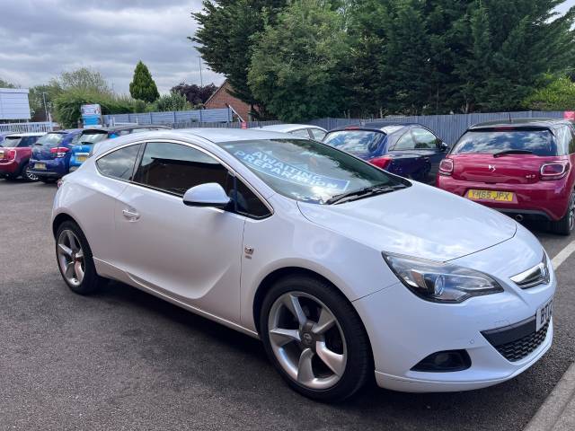 2012 Vauxhall Astra GTC 1.6T 16V SRi White 3dr Hatch