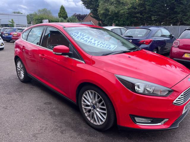 2015 Ford Focus 1.6 TDCi 115 Titanium Red 5dr Hatch Low Miles