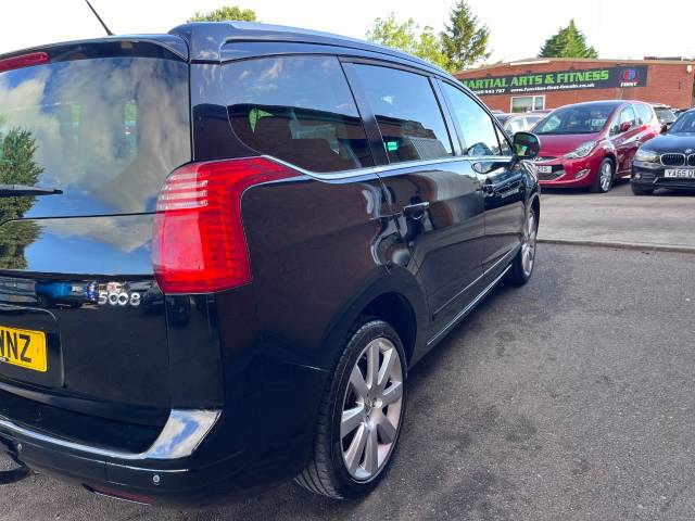 2014 Peugeot 5008 1.6 HDi 115 Allure Black 5dr MPV