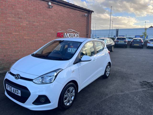 Hyundai i10 1.0 SE White 5dr Hatch Hatchback Petrol White