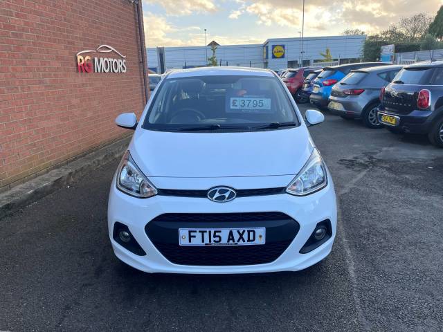 2015 Hyundai i10 1.0 SE White 5dr Hatch