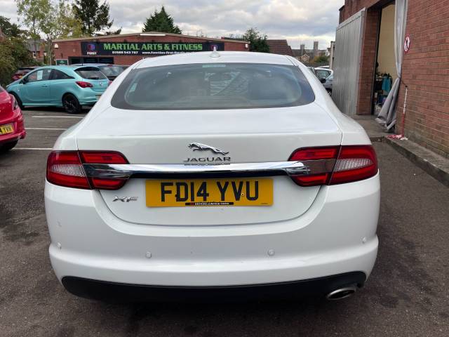 2014 Jaguar XF 2.2d [163] SE White 4dr Auto