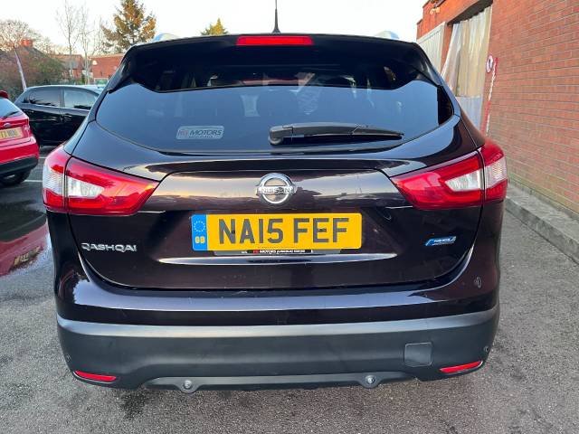 2015 Nissan Qashqai 1.5 dCi N-Tec+ Black 5dr Hatch