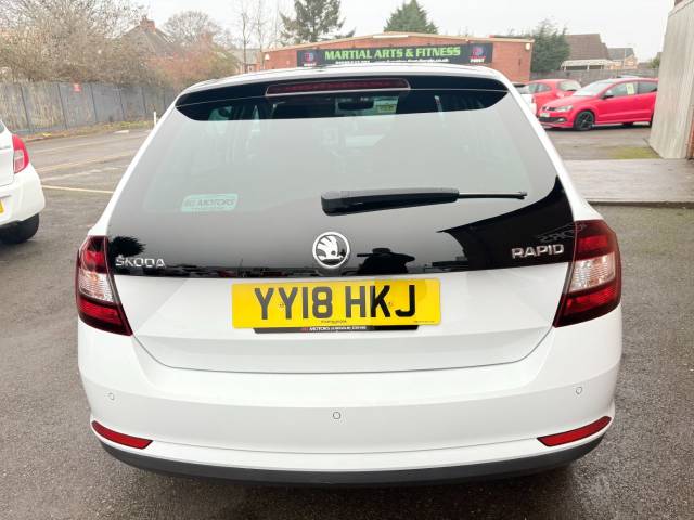 2018 Skoda Rapid Spaceback 1.0 TSI 110 SE Sport White 5dr Hatch