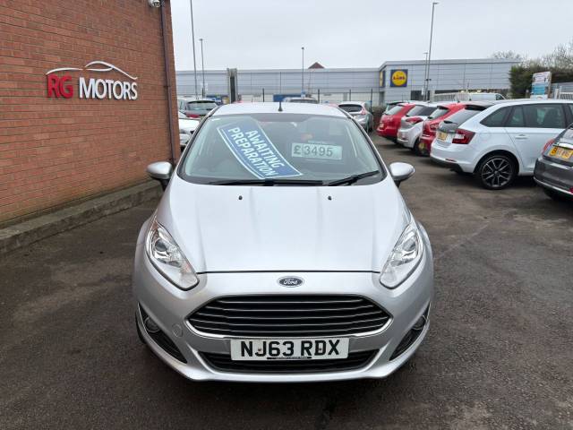 2013 Ford Fiesta 1.25 82 Zetec Silver 5dr Hatch