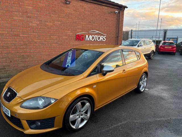 SEAT Leon 2.0 TDI CR FR 5dr DSG Hatchback Diesel Yellow