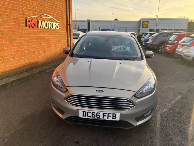 2016 Ford Focus 1.5 TDCi 120 Zetec Silver 5dr Hatch