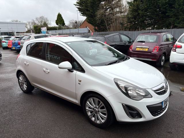 2014 Vauxhall Corsa 1.4 SE White 5dr Hatch