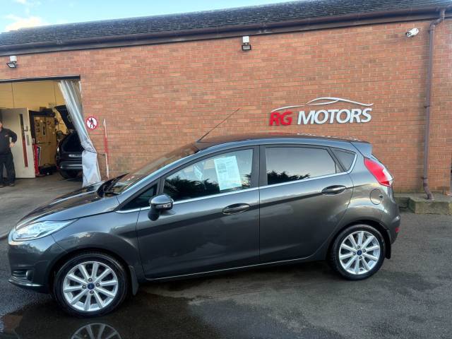 2016 Ford Fiesta 1.0 EcoBoost Titanium Grey 5dr Hatch